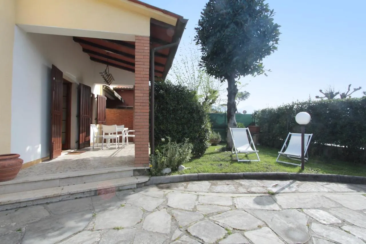 Villa Patio Forte dei Marmi Italy