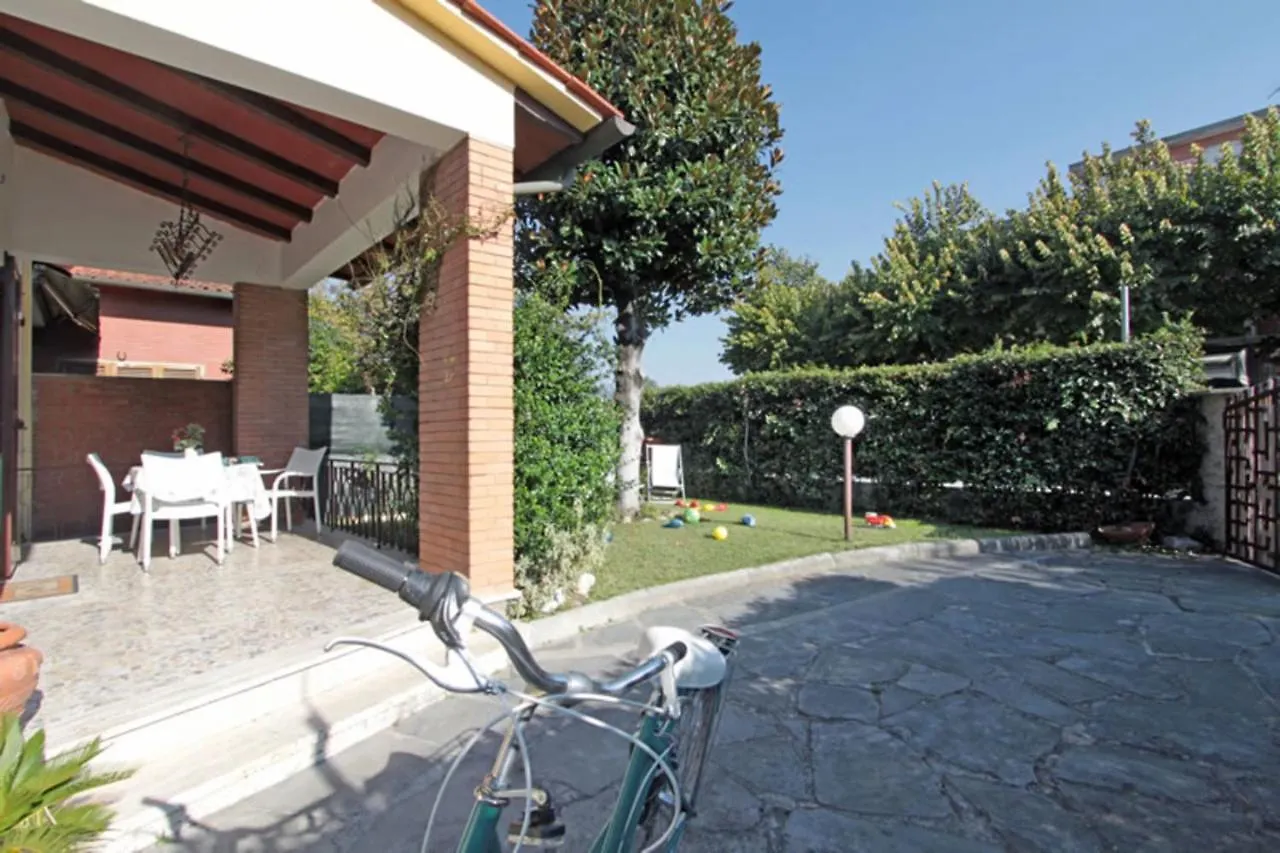 Villa Patio Forte dei Marmi 0*,  Italy